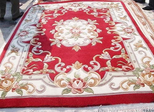 怎么深層清潔地毯？